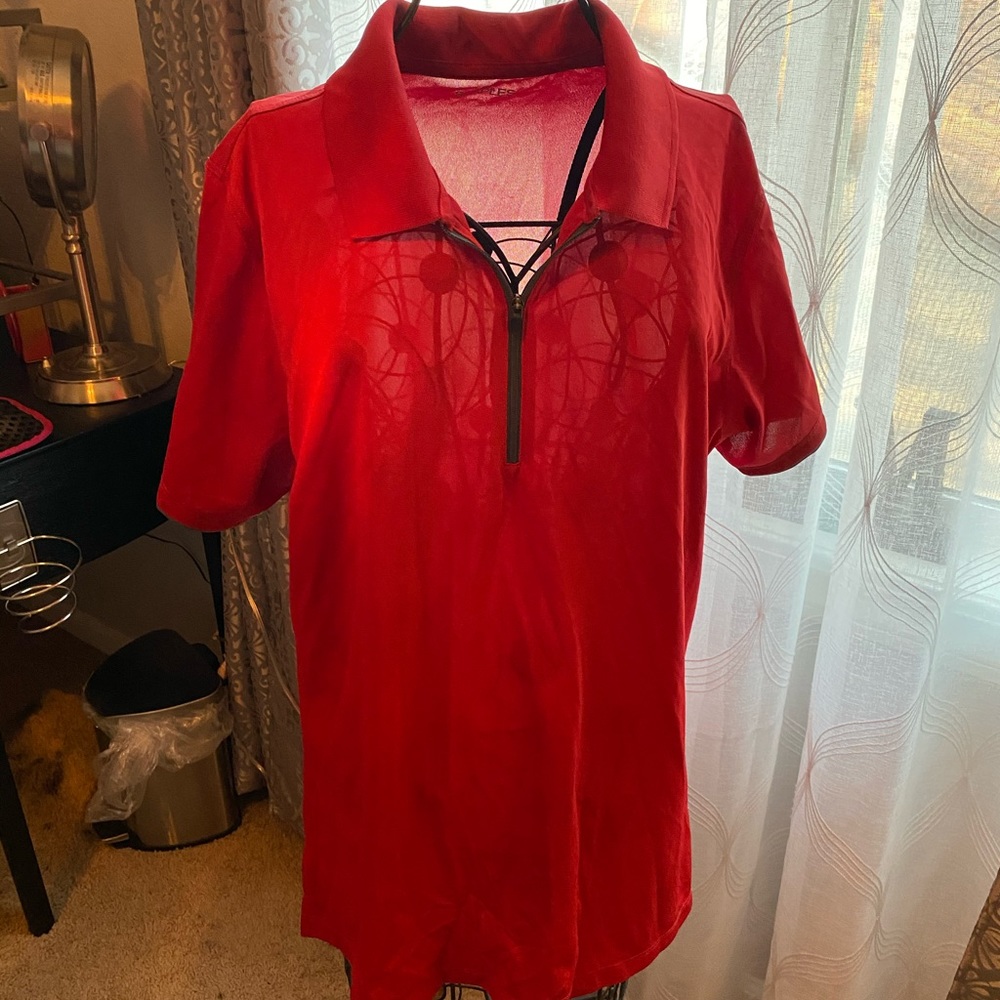staples associate polo